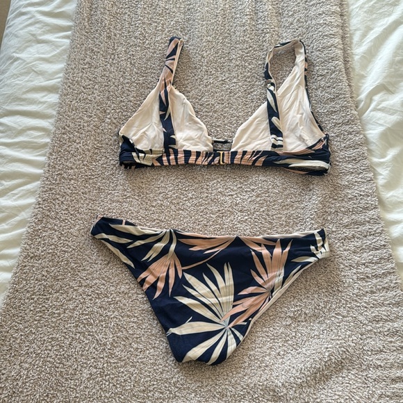 L*space bikini set - Picture 4 of 6